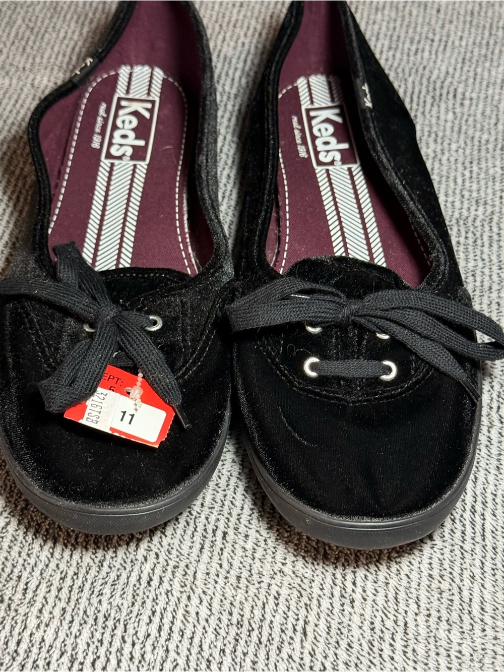 Keds Black Velvet Bow Lace-Up Women's Sneakers size 11